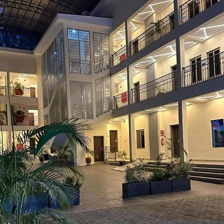 Stp Apartments Abuja Eksteriør billede